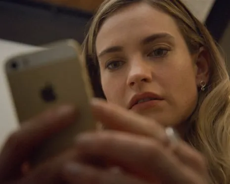 Swiped Film Analysis: Lighthearted Storytelling Gives Dating Apps the Origin Story Treatment