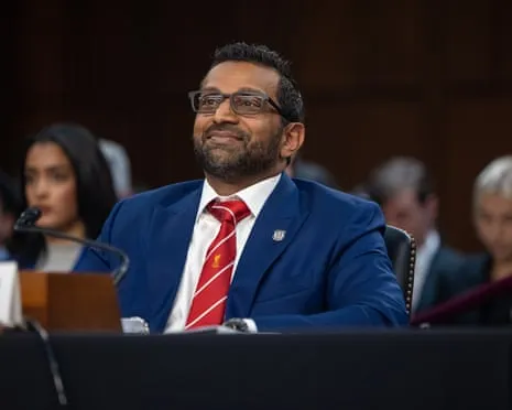 Top US Lawman Wears Liverpool Necktie at Senate Hearing