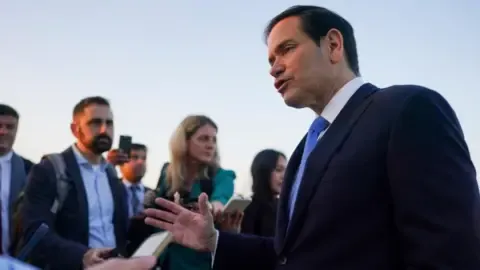 American Secretary of State Opens Israeli Settler-Led Historical Site in Jerusalem